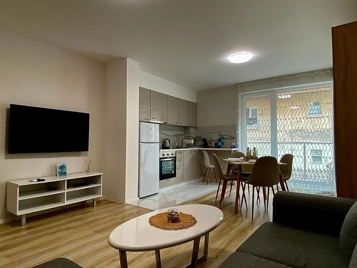 Avrora Suite Варна 0*,
