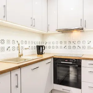 Galeria Rondo Wiatraczna Апартаменты Варшава